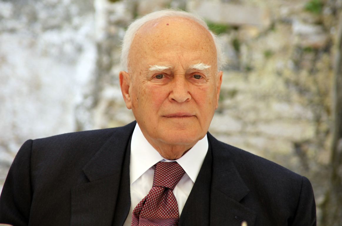 President calls for unity, says thoughts are with Cyprus