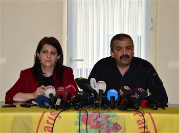 PKK withdrawal to start in eight to 10 days: BDP deputy Önder