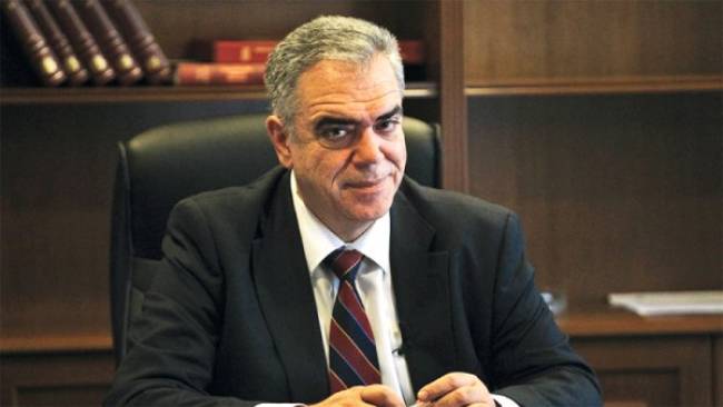 “Greece aiming for export-driven, open economy within euro”