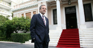 New Democracy takes less than one percent lead in new opinion poll