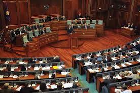 Parliament ratifies the recommendations for the use of drugs in schools