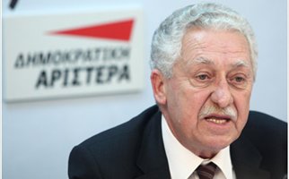 Kouvelis lashes out at ex-partners, seeks new allies