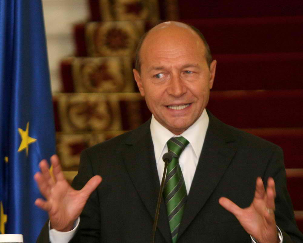 Constitution draft troubles political waters in Romania