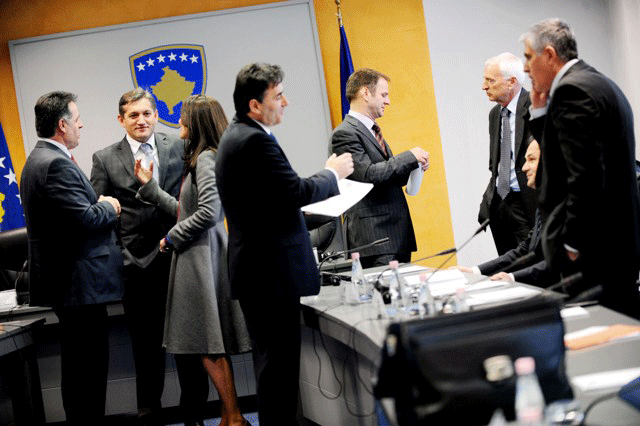 Government cabinet in Kosovo undergoes changes