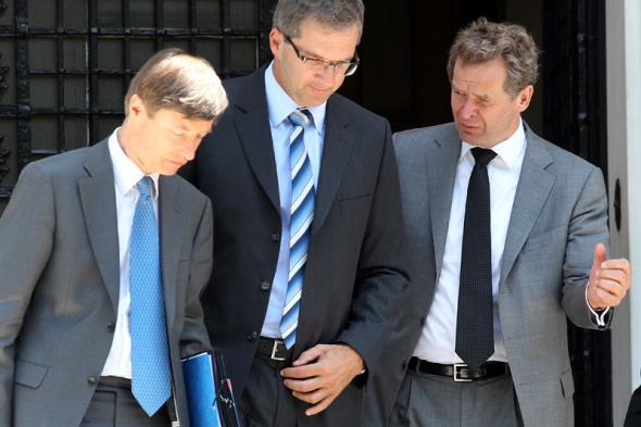 Troika back to Athens – Crucial meeting with government