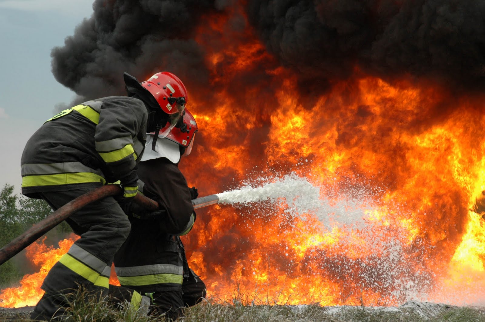 Numerous fires break out in Albania