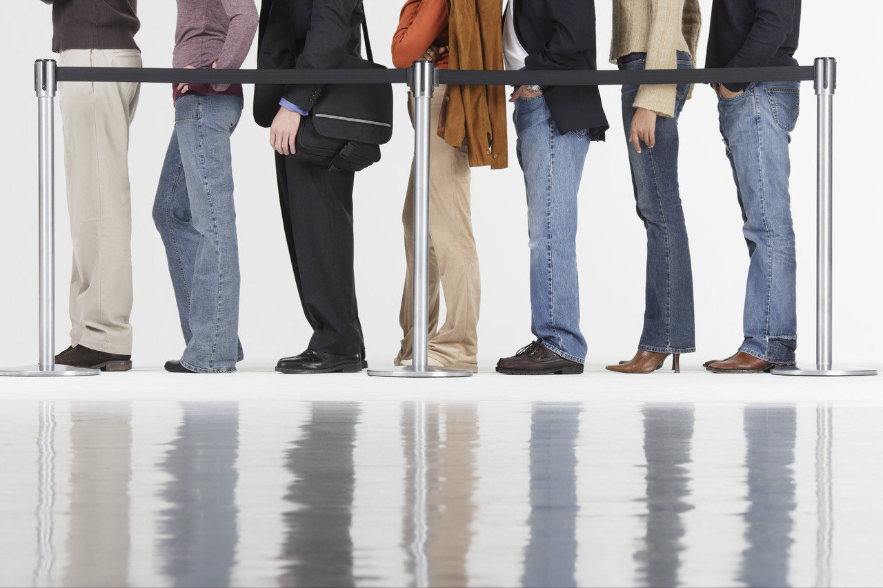 Greek unemployment hits new record at 27.9% in June