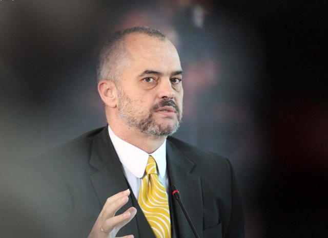 Premier Rama tells MPs to encourage foreign investments