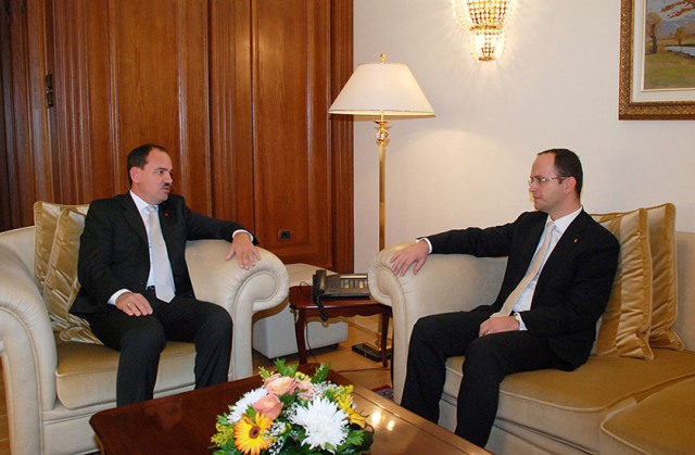President of Republic holds a meeting with the new Foreign Minister