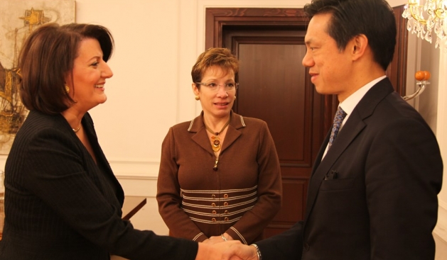 President Jahjaga meets with vice assistant US Secretary of State, Hoyt Yee