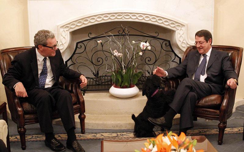 Anastasiades – Downer meeting confirms love long lost