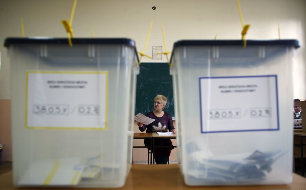 Elections in Kosovo: Opposition strengthens its position, the government stable, radicals grow significantly. The north fails
