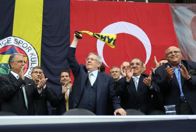 Aziz Yildirim remains president of the Fenerbahce FC