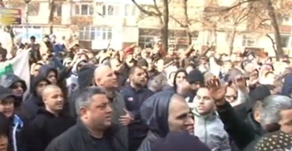 Huge turnout in Plovdiv for protest against Muslim court claims on property