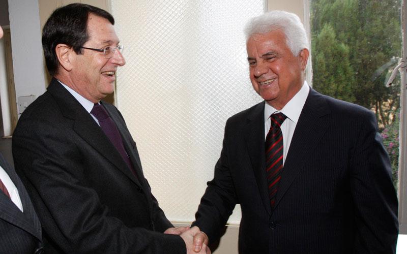 Greek and Turkish Cypriot leaders meet on Cyprus issue
