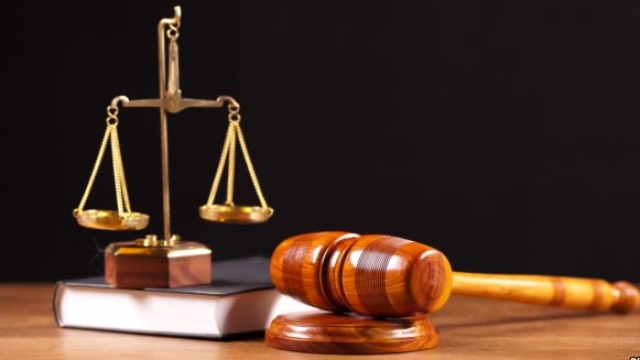 Pros and cons of the approval of the Special Court on war crimes in Kosovo