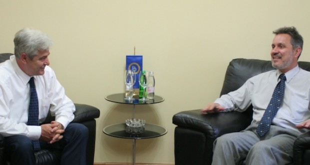 Lalakos-Ahmeti talk about the intensification of talks on the name dispute
