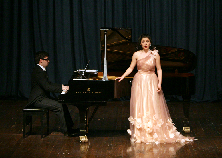Elbenita Kajtazi gets on the Philharmonic stage of Berlin