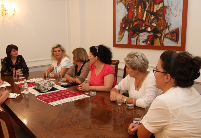 The president supports business women