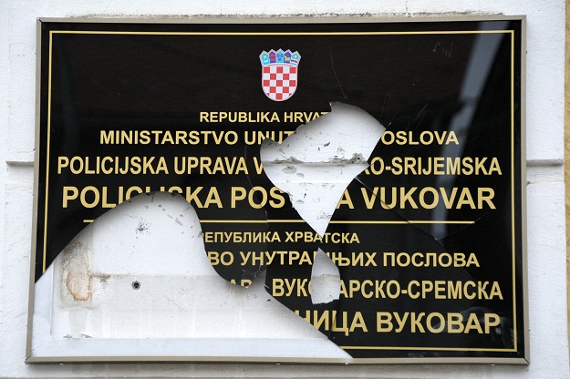 Both Croats and Serbs satisfied with the decision on the Cyrillic referendum