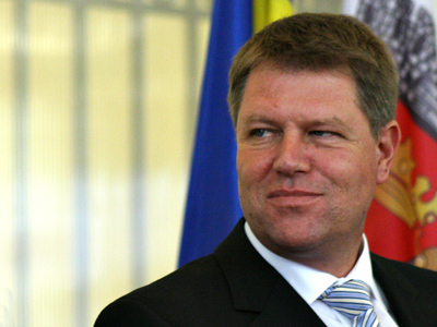Romania’s main presidential hopefuls start trading fire