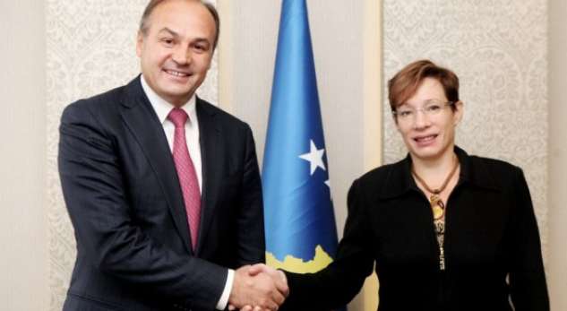 Ambassador Jacobson promises support for Kosovo