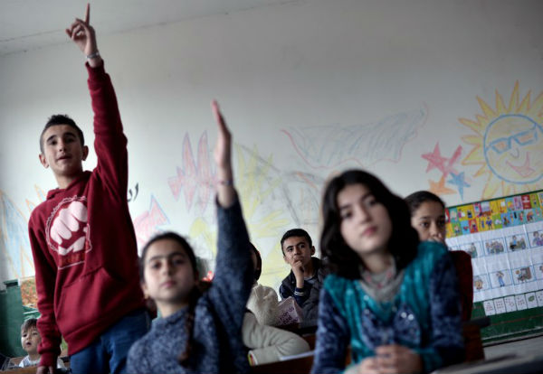 Refugee children barred from Bulgarian village still not placed in school