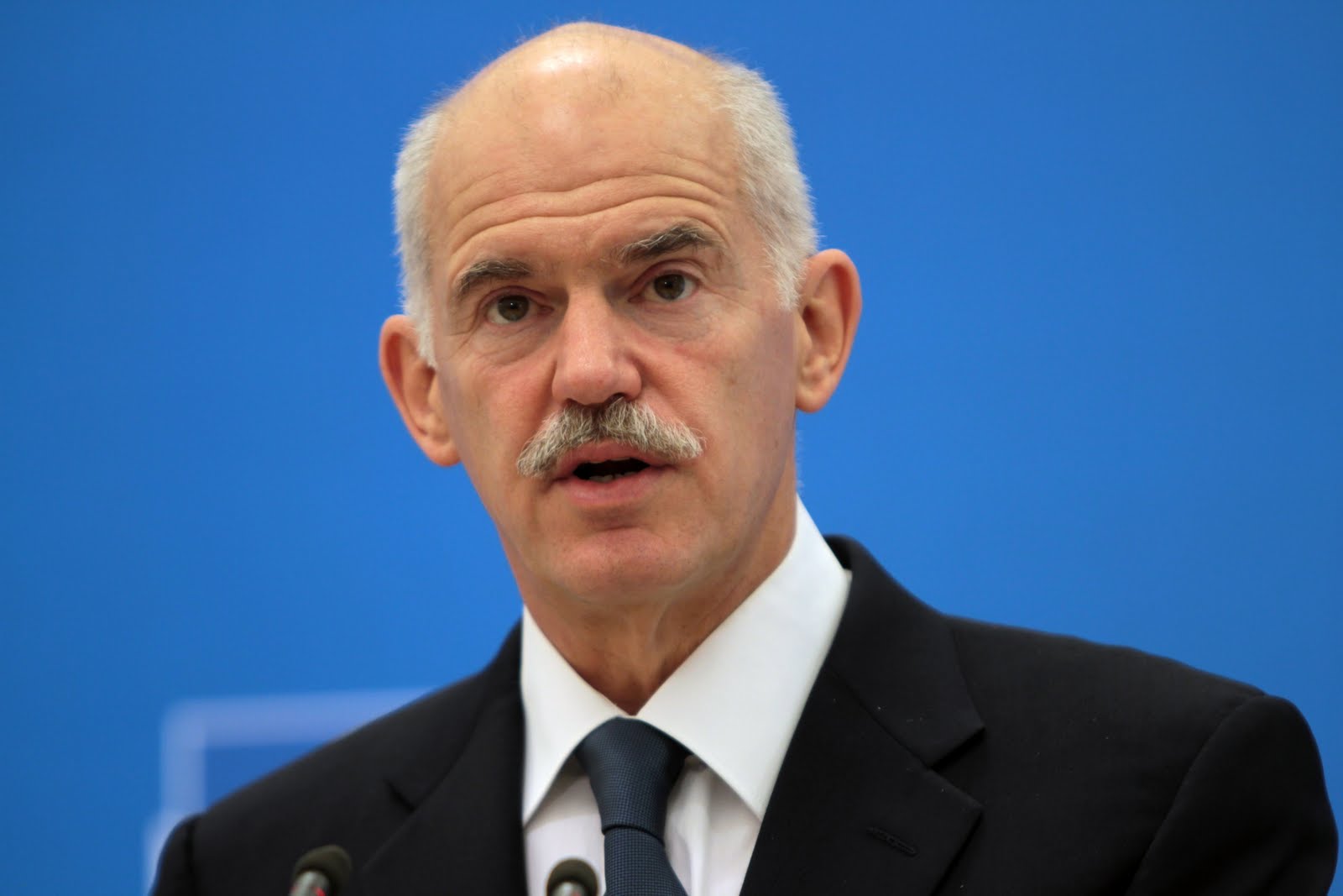Giorgos Papandreou leaves window open for creation of new party