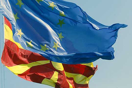 Majority and opposition exchange accusations ahead of the EC progress report