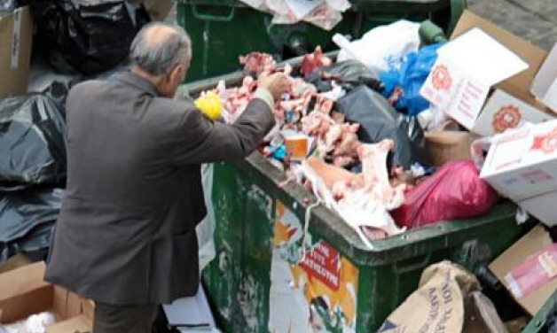 Over one in three Greeks lives close to the poverty line