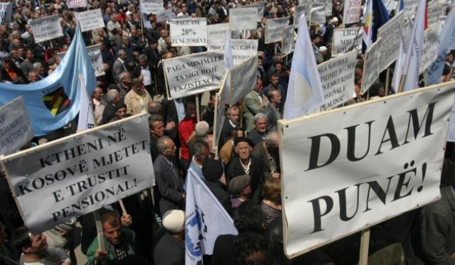 Unions warn for protests if salaries are not increased