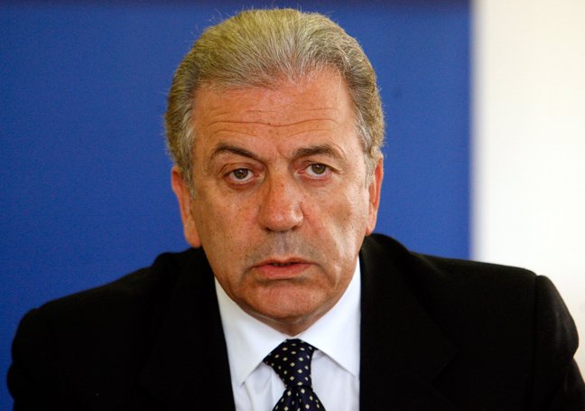 Avramopoulos is SYRIZA’s and ANEL’s choice for President of the Republic