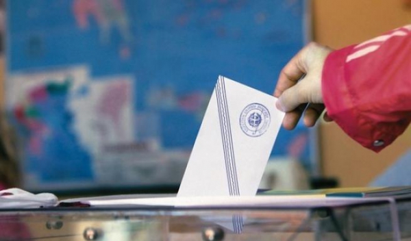 SYRIZA averages 4.5% lead in ‘poll of polls’