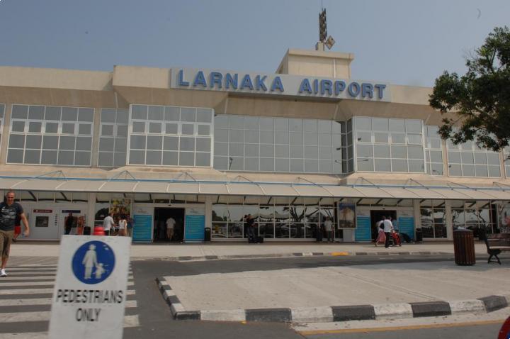‘No danger’ for passengers on flight with suspected Ebola case