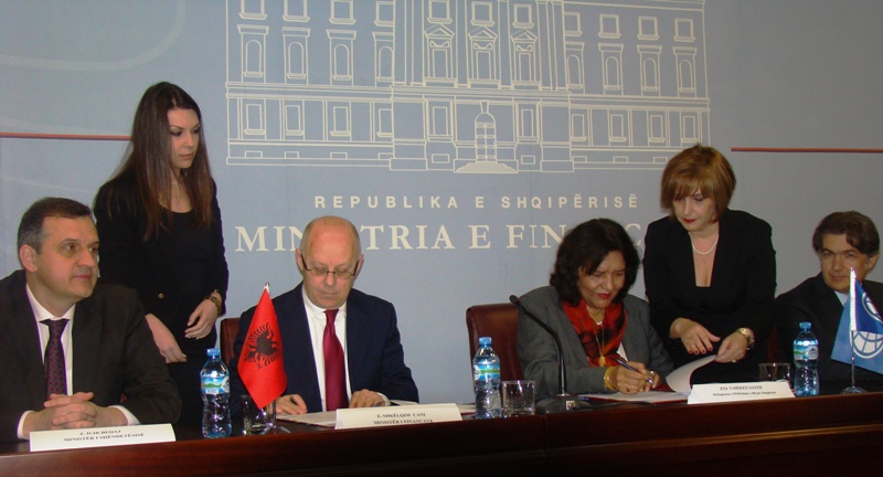 Albania borrows another 32 million Euros from the World Bank for the health sector
