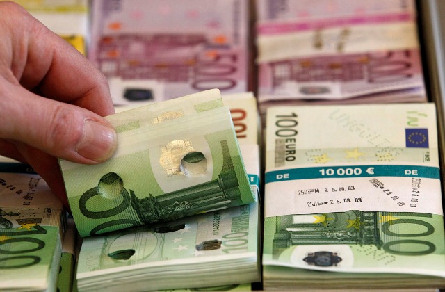 Skopje, government says that it has started to pay foreign debt