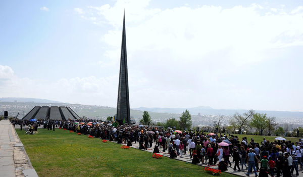 Armenians commemorate the victims of the genocide