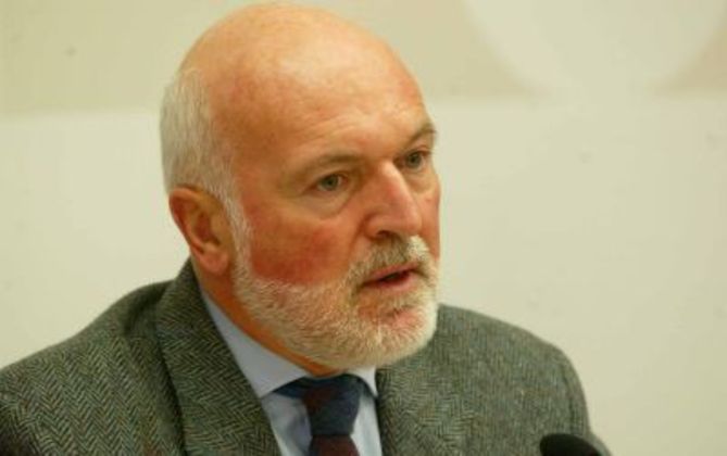 Op-Ed/The Worsening Crisis in Macedonia – Waiting for EU leadership