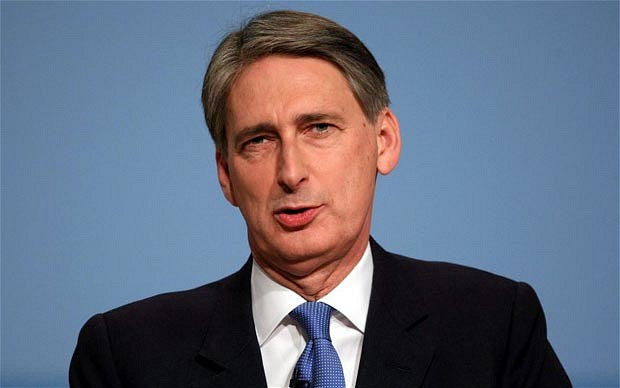 UK Foreign Secretary delights UK Cypriots with remarks on the EEZ and the settlement talks
