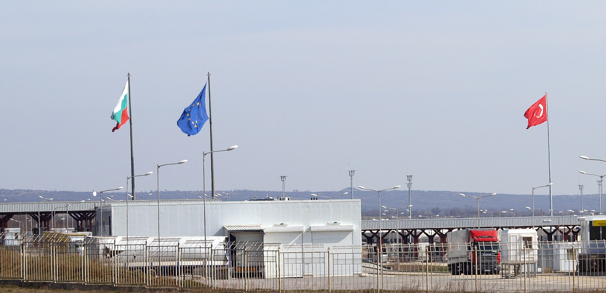 UNHCR calls on Bulgaria and Turkey to investigate fatal incident in ‘pushback’ of refugees