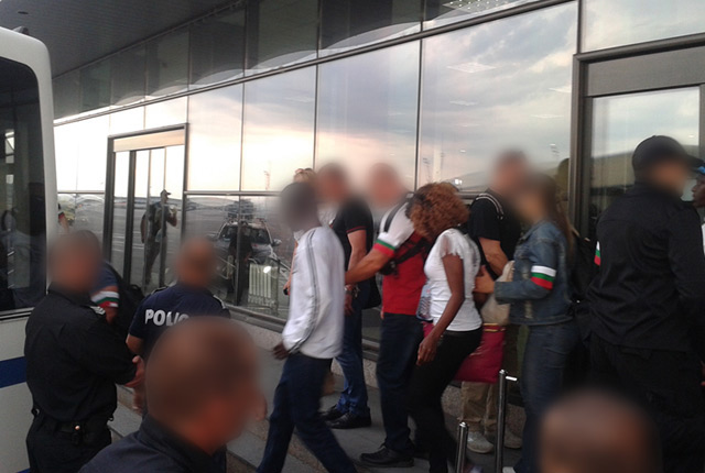 Bulgaria expels 18 illegal migrants to countries of origin