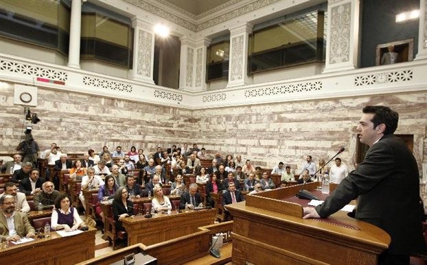 Bloomberg: SYRIZA can lose up to 40 MPs in the vote for the measures