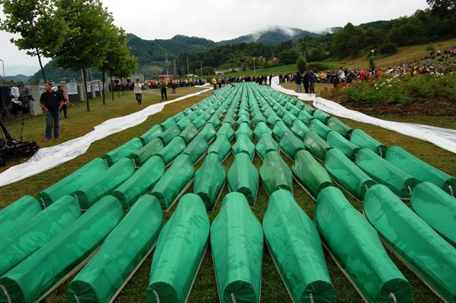 Tensions rise in the eve of Srebrenica anniversary