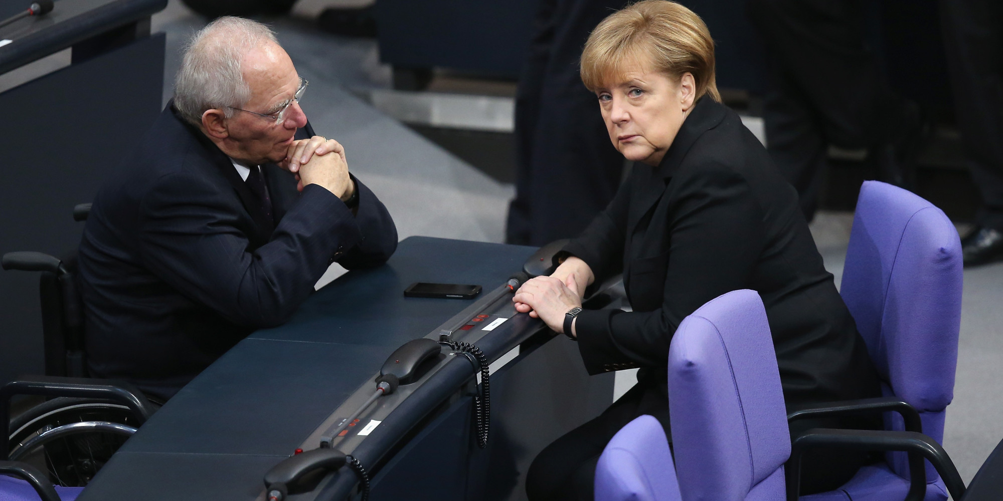 La Tribune: The Greek “No” puts Merkel with the back against the wall