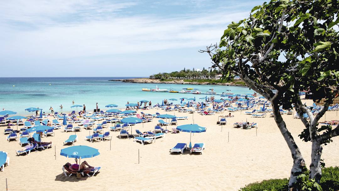 Increasing flow of tourists in Cyprus