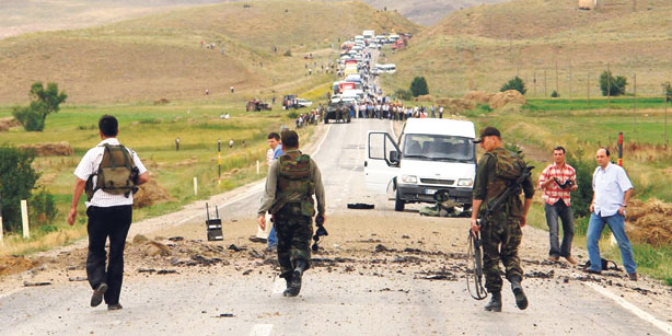 Twenty nine dead soldiers and police officers from the attacks of the PKK