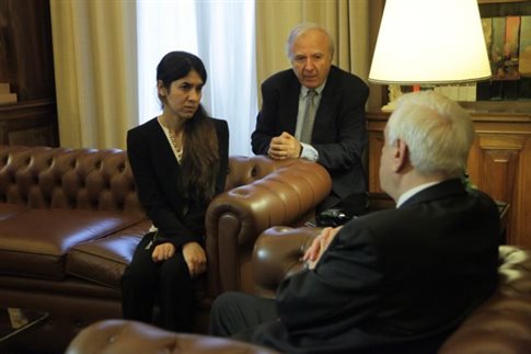 The woman-symbol in the fight against the ISIS visits the Greek President
