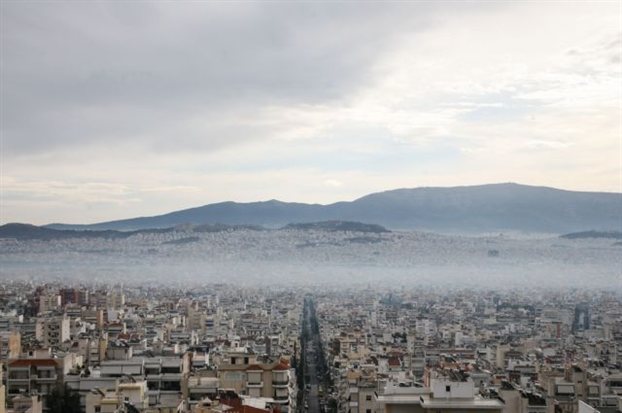 Unhealthy smog is back because of fireplaces in Athens