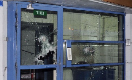 Anarchists vandalized the offices of central bank system “Tiresias”