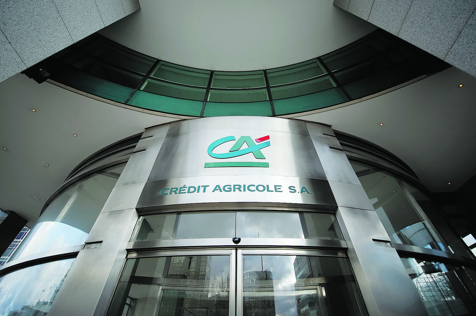 Credit Agricole back in Greece